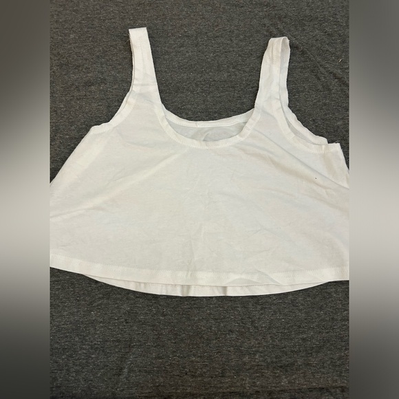 Aeire Flowy Tank Top - Picture 1 of 2